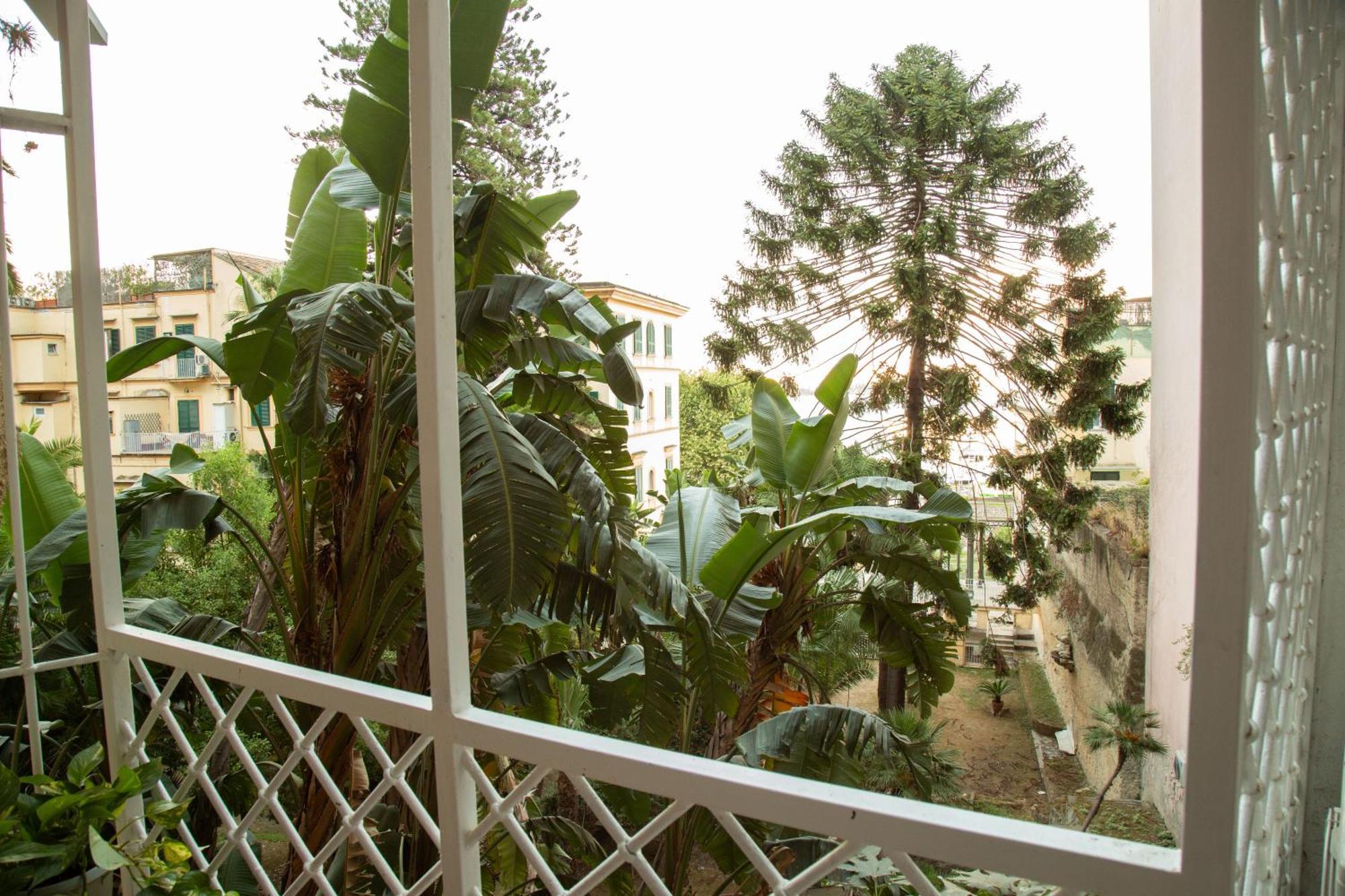 Apartment Molo Caracciolo Neapel